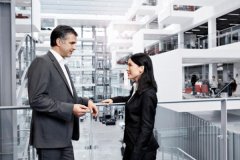 挑選小語(yǔ)種翻譯服務(wù)的時(shí)候，應(yīng)該關(guān)注這三點(diǎn)