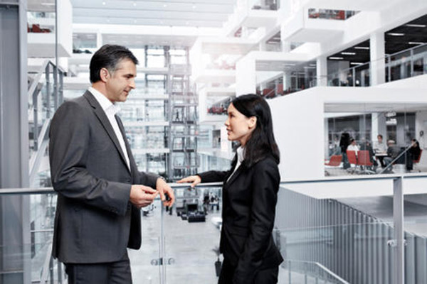 挑選小語種翻譯服務(wù)的時候，應(yīng)該關(guān)注這三點(圖1)